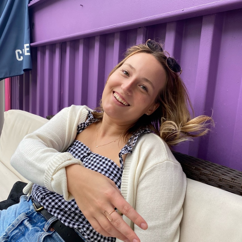 Meet your Posher, Olivia
